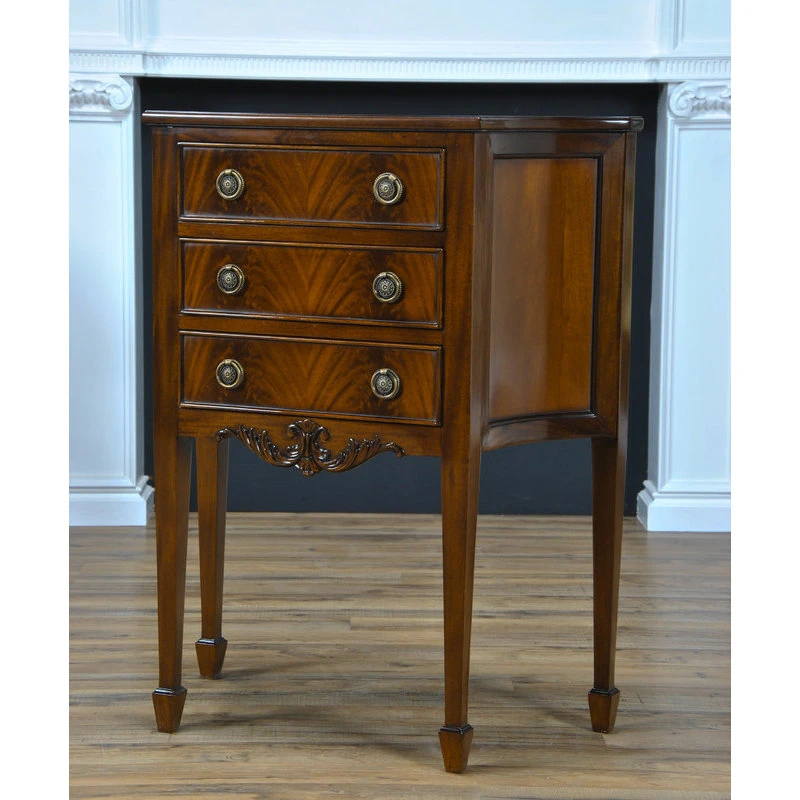 Niagara Furniture Mahogany Hepplewhite Commode 5 Niagara Furniture Mahogany Hepplewhite Commode - Image 5