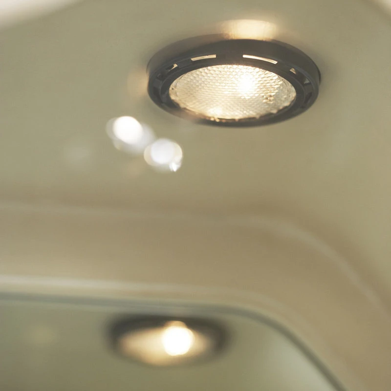 Michael Amini Lavelle China And Buffet, Blanc 10 Michael Amini Lavelle China And Buffet, Blanc - Image 10