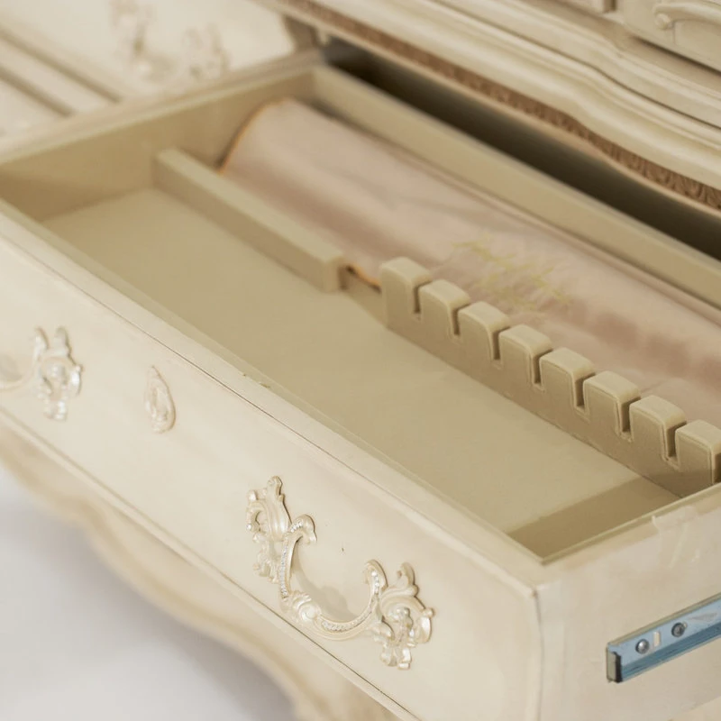 Michael Amini Lavelle China And Buffet, Blanc 9 Michael Amini Lavelle China And Buffet, Blanc - Image 9