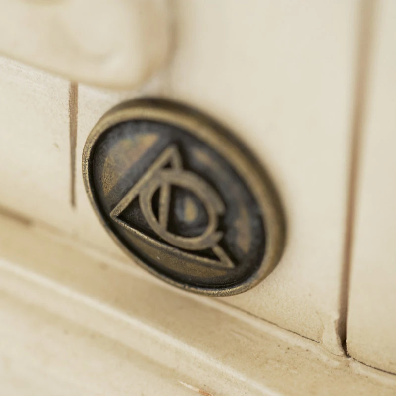 Michael Amini Lavelle China And Buffet, Blanc 11 Michael Amini Lavelle China And Buffet, Blanc - Image 11