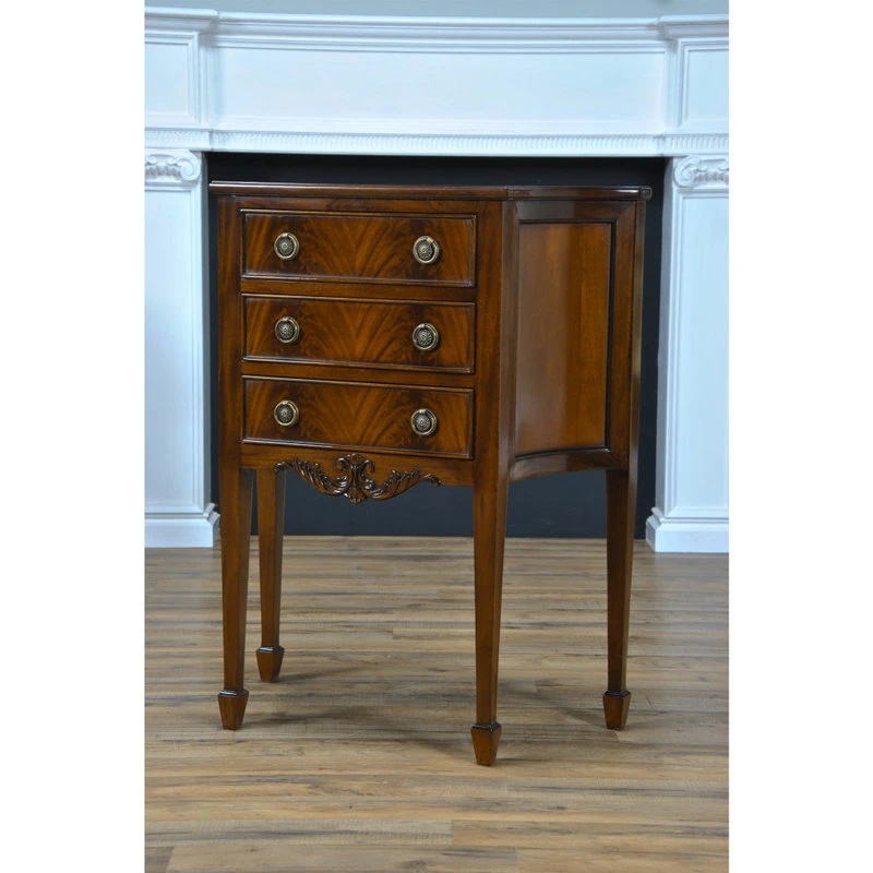 Niagara Furniture Mahogany Hepplewhite Commode 10 Niagara Furniture Mahogany Hepplewhite Commode - Image 10